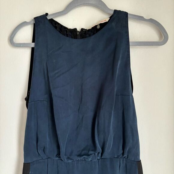 Rebecca Taylor Women’s silk lace sleeveless peekaboo dress size 4 - GUC! - Picture 2 of 11